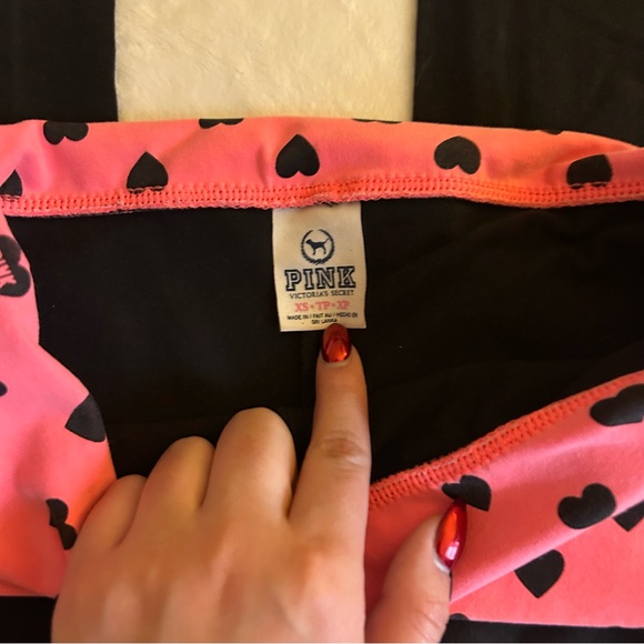 Victoria's Secret Black Leggings with Pink Heart Waistband - Picture 4 of 7